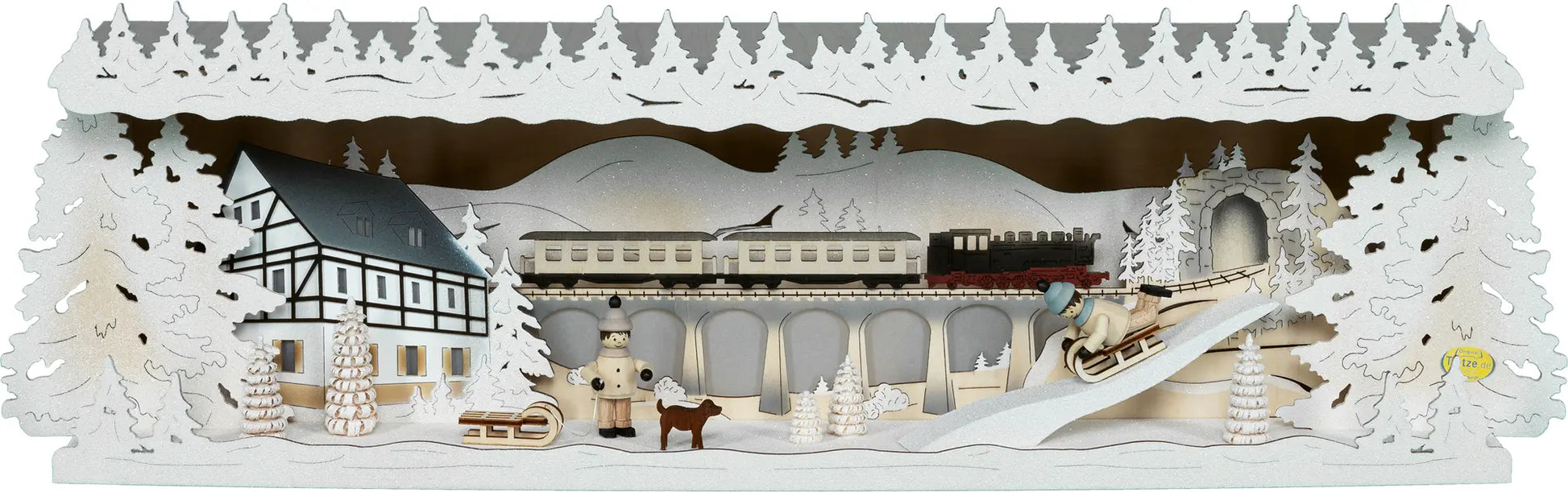 LED Panorama Schwibbogenerhöhung "Winterland Erzgebirge" beschneit – Frontal unbeleuchtet
